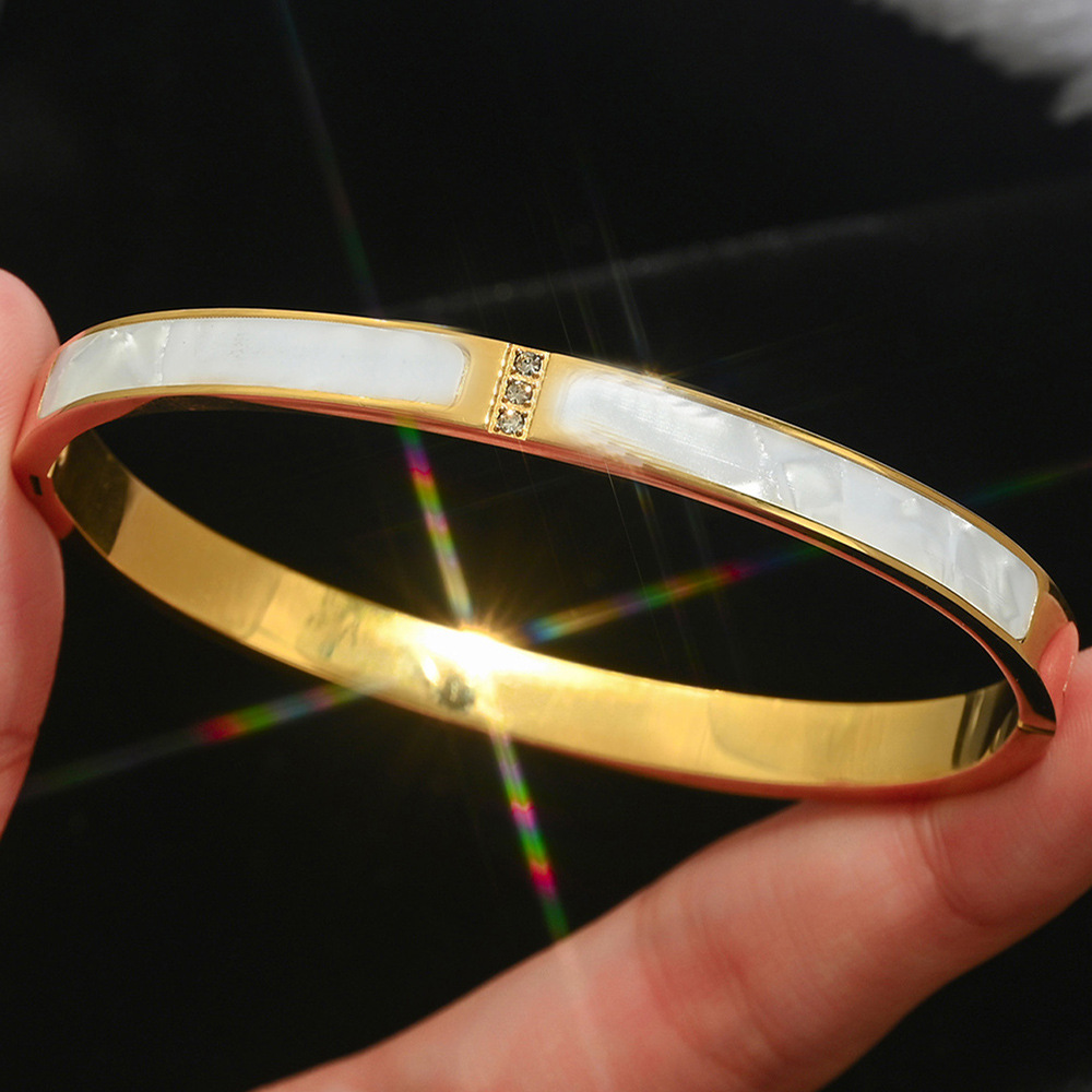 Stainless Steel Gold Bracelet Set Four-Leaf Clover Diamond