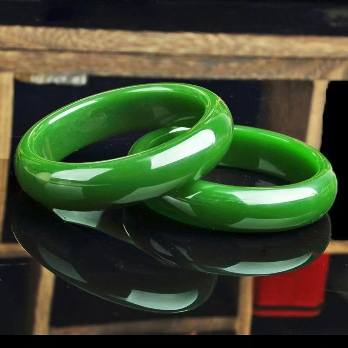 Rusya Hotian yeşil jade bilezik, imparator yeşili