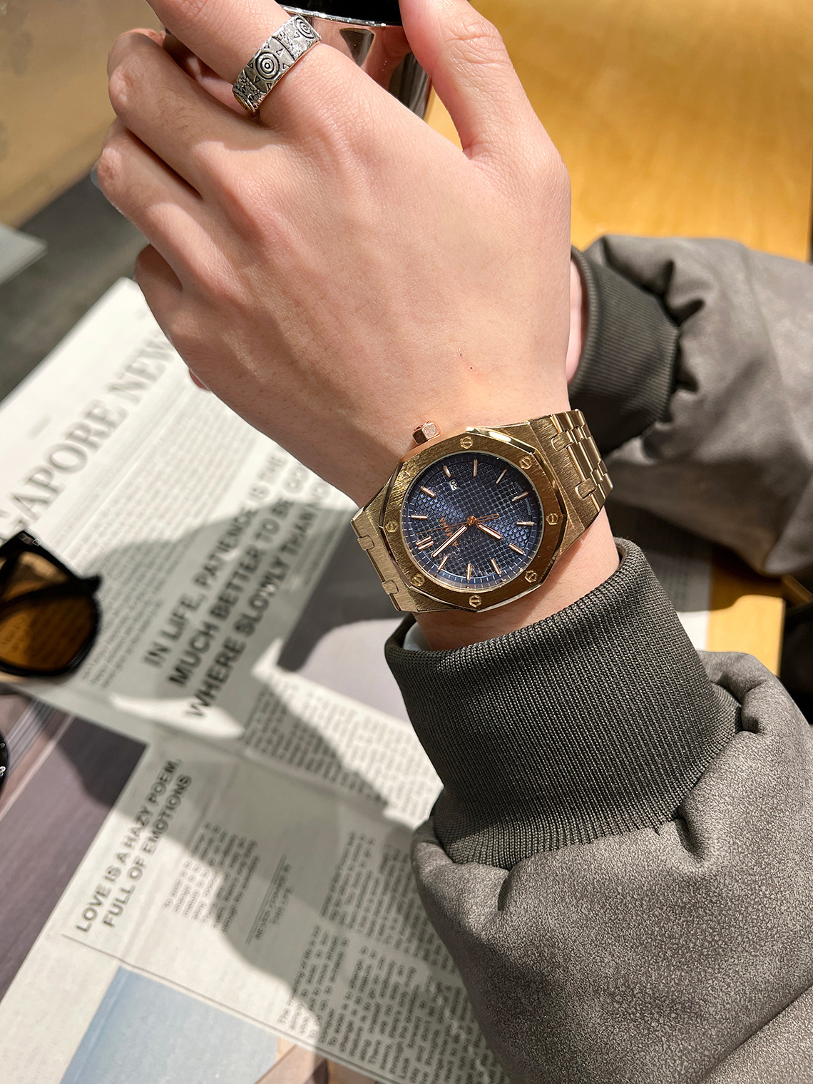 Royal Oak Quartz Men's Watch with Waterproof Steel Band