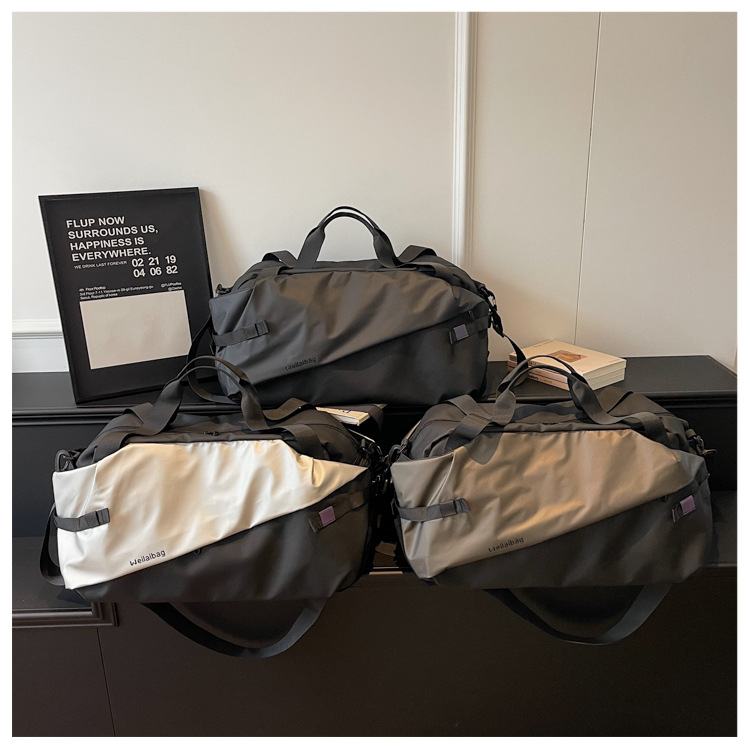 Large capacity dry-wet separation travel bag