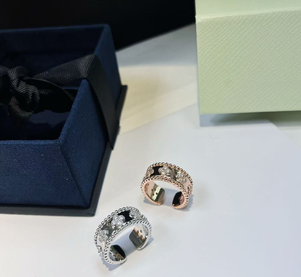 Vintage ring set, five-pointed star design, pearl details