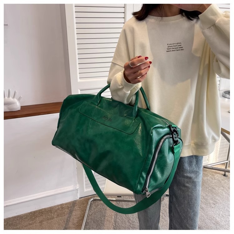 Travel bag, PU material, large capacity, multipurpose