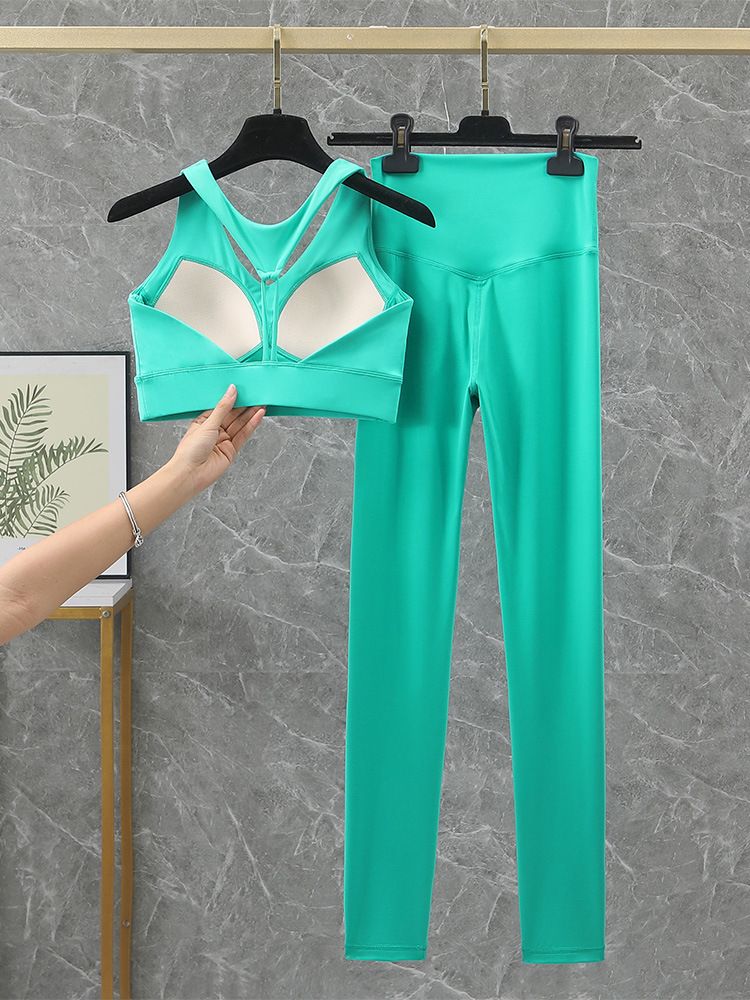 一体式瑜伽服女高级感专业高端时尚速干衣运动健身服套装女两件套