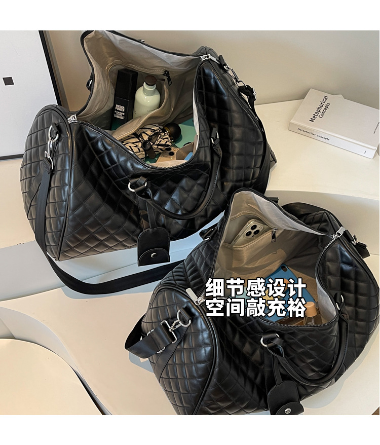 Travel duffel bag PU checkered, large capacity, waterproof