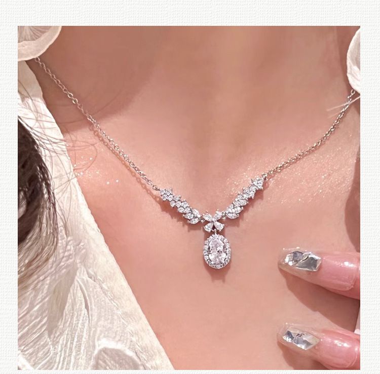 Perlenkette mit Schmetterlingsanhänger, Titan-Edelstahl, für Damen
