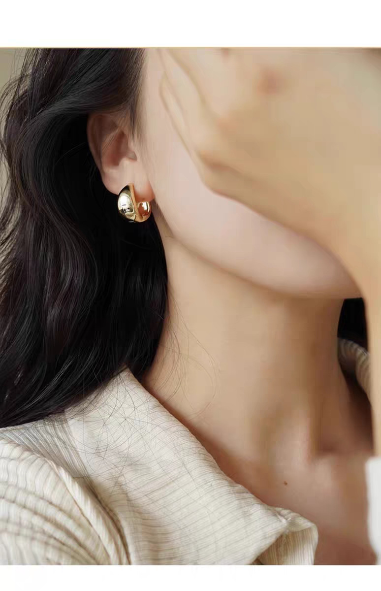 Seiko water drop ring ear studs, fashion design