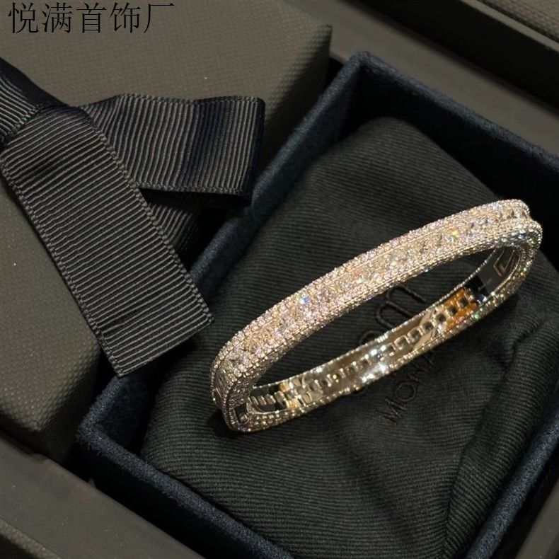 Cubic Zirconia Square Thread Bracelet