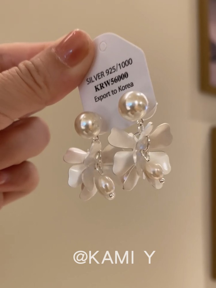 Blüten-Ohrringe, elegant und vielseitig kombinierbar