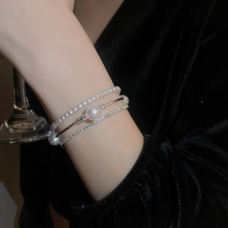 Artificial pearl multilayer rhinestone stretch bracelet