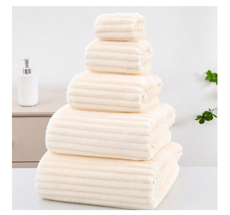 Badehandtuch-Set fünfteilig, Zuckersamt, fusselarm