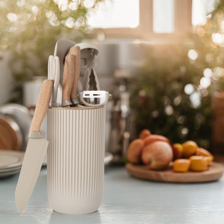 Paslanmaz çelik mutfak bıçak seti, spatula ve kızartma aparatı