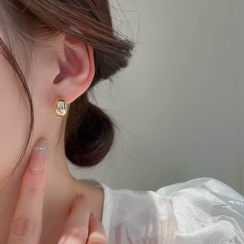 Gold-plated silver bead stud earrings, metal style