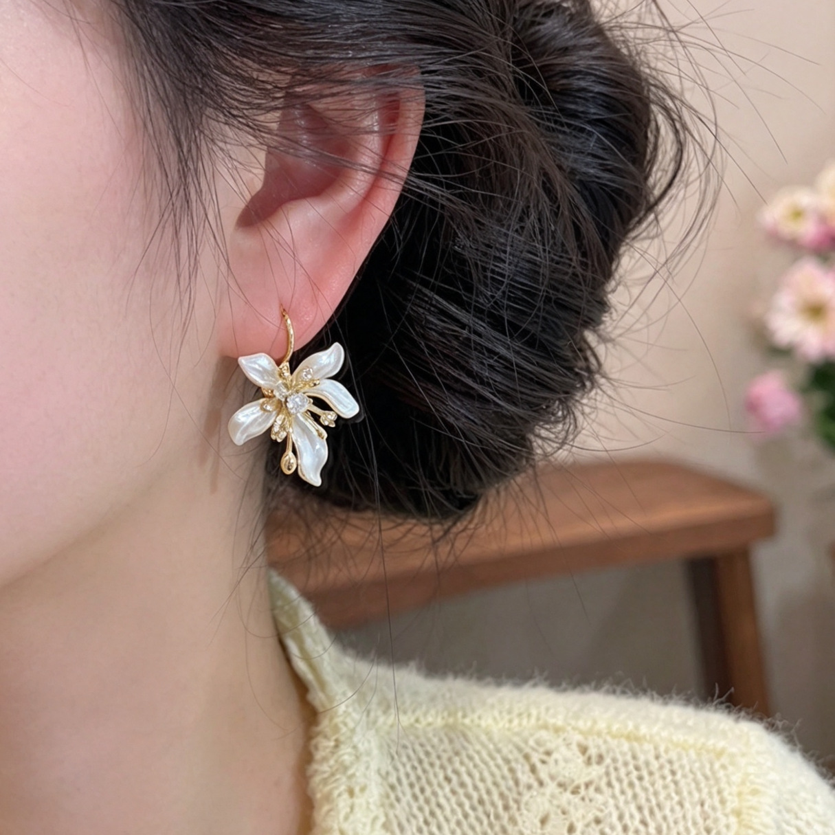 Zirkon-Blumen-Ohrringe für Damen, französischer Stil, leicht