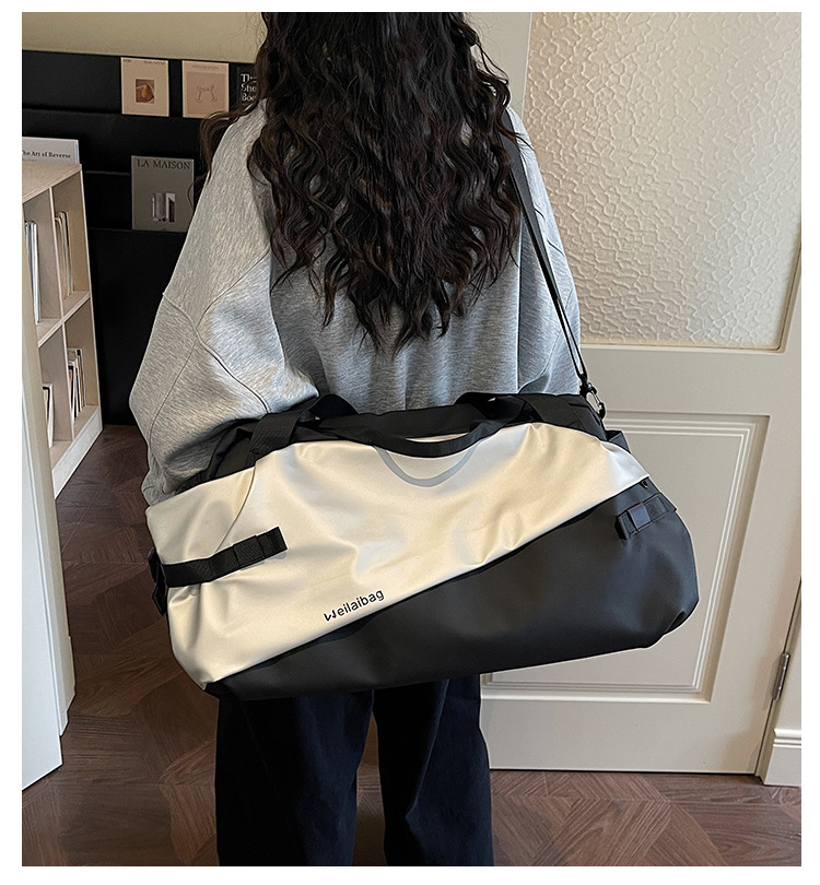 Large capacity dry-wet separation travel bag
