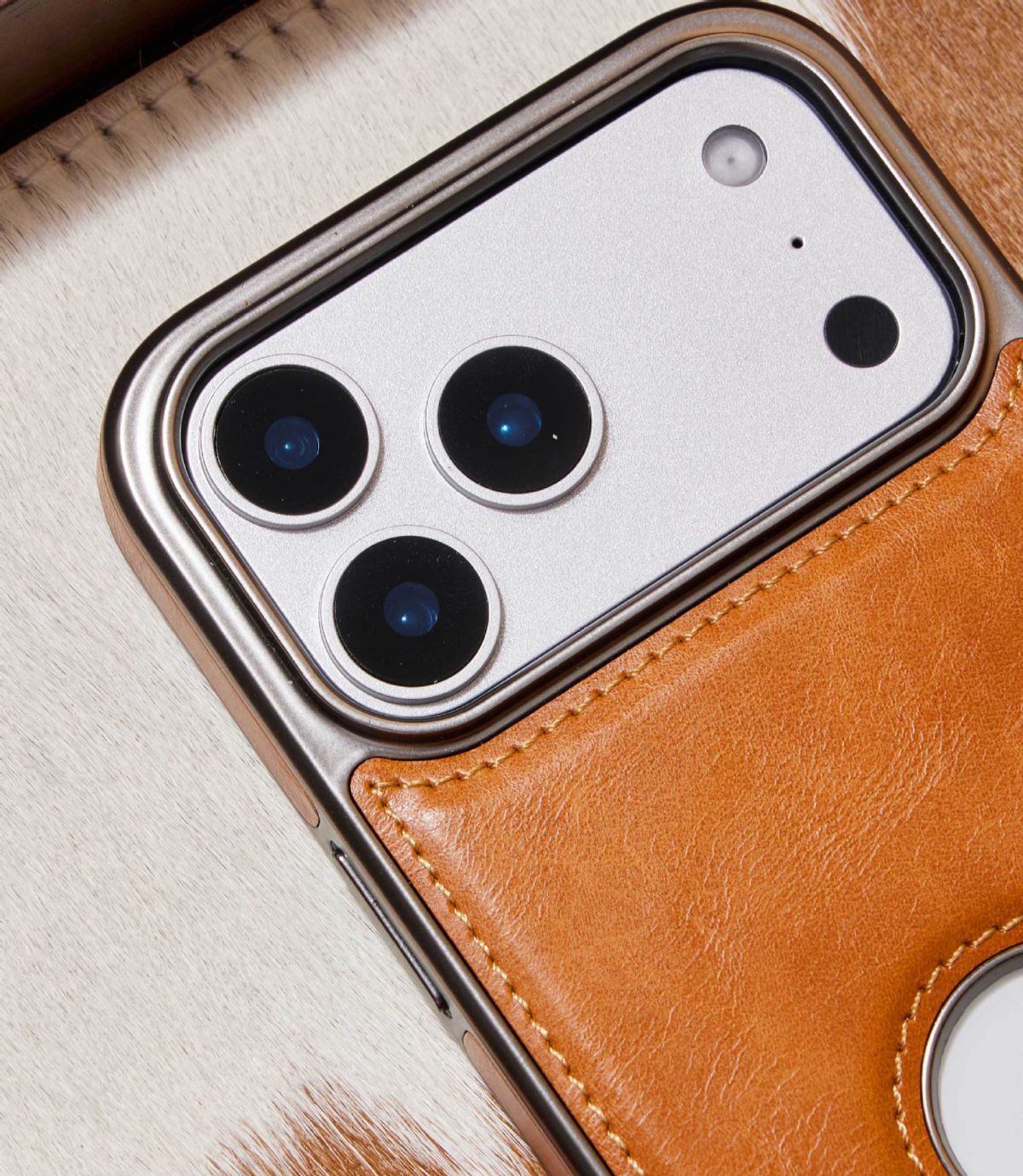 iPhone 17 Pro Max lens protective magnetic case