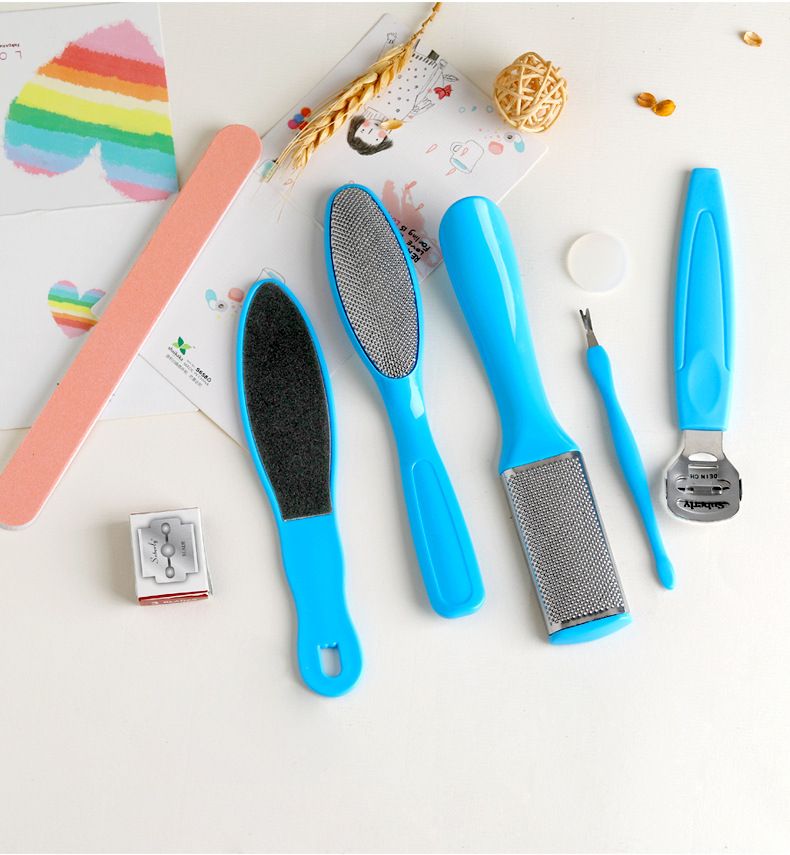 8-in-1 manikür ve pedikür seti, ayak törpüsü ve bimsaşı