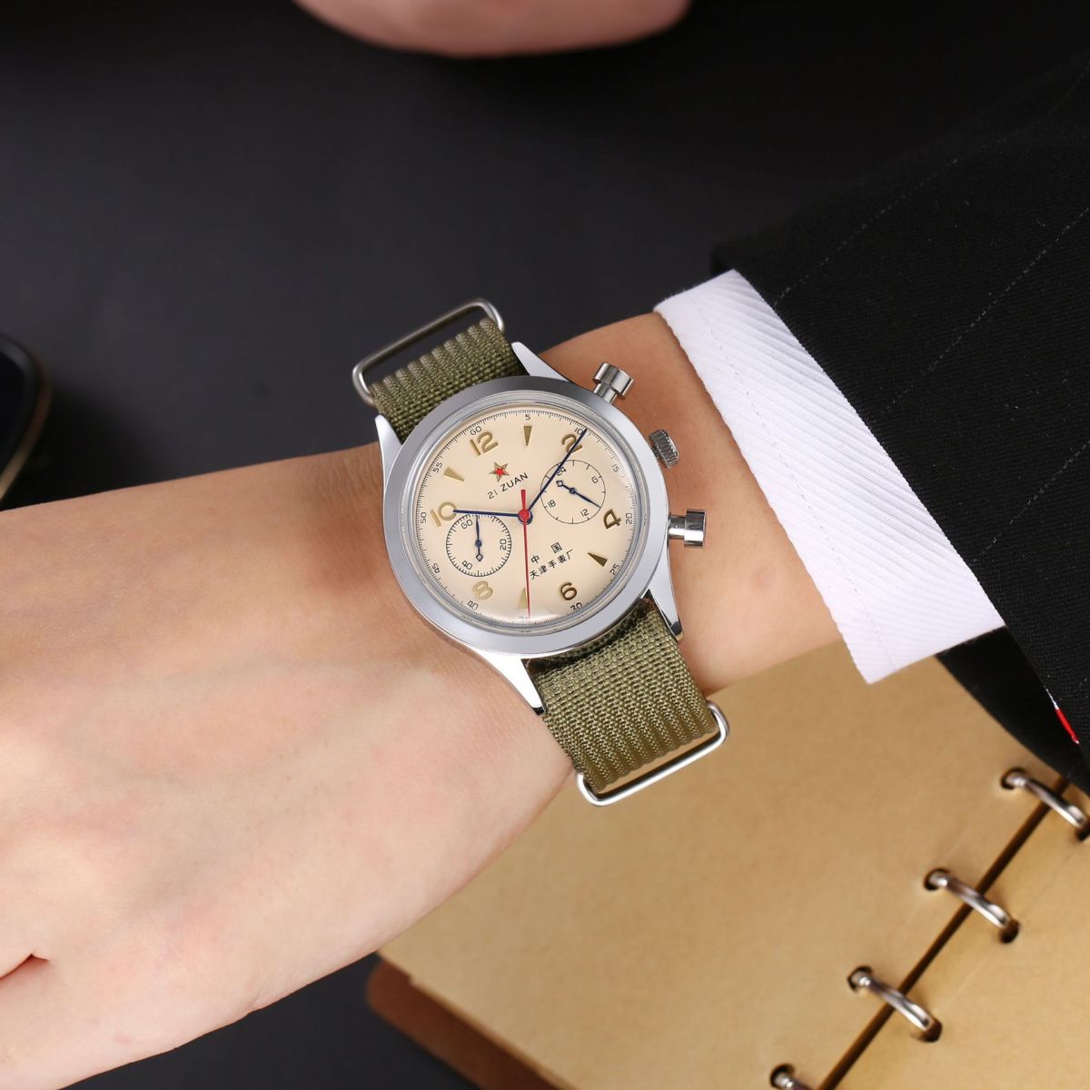 Herren-Automatikuhr mit Nylon-Armband, tiefwasserdicht, vielseitig