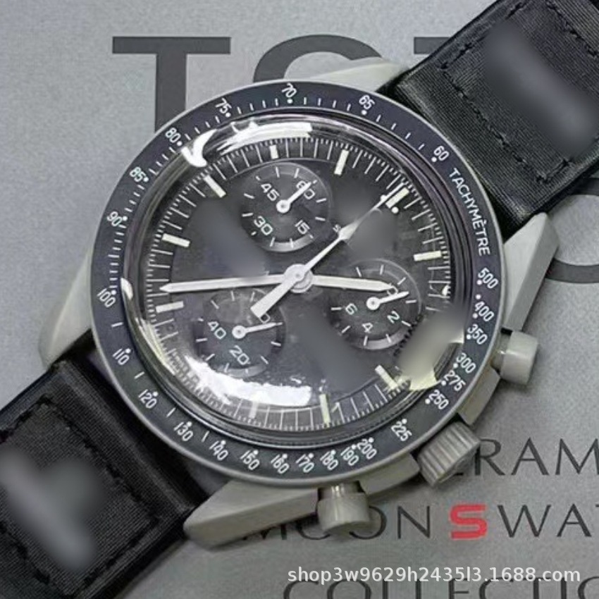 Herren-Chronograph mit Mond- und Merkur-Design