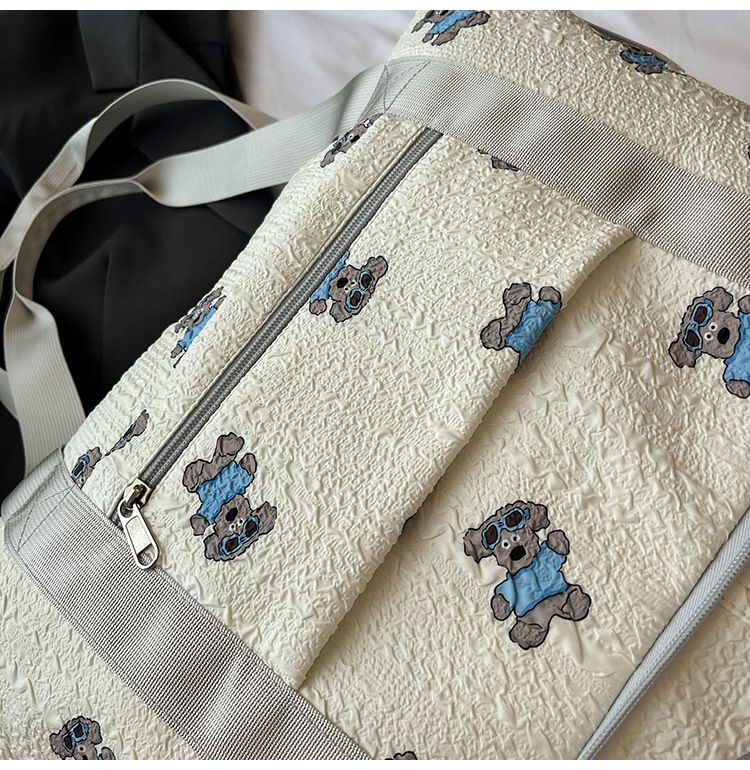 Large capacity travel bag, expandable, wet and dry separation