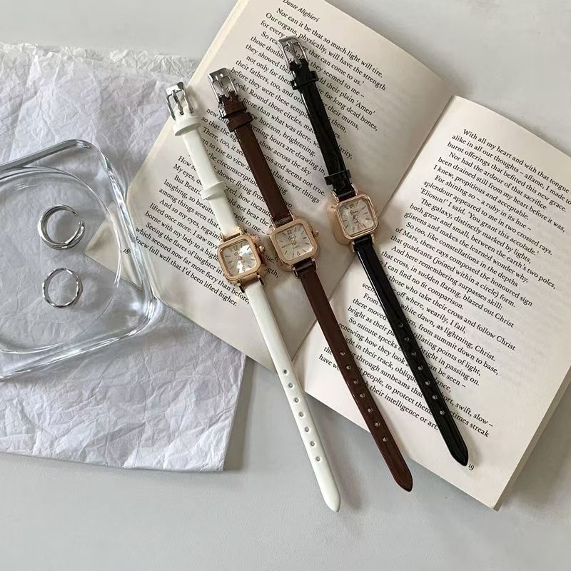 Women's Quartz Watch Leather Strap