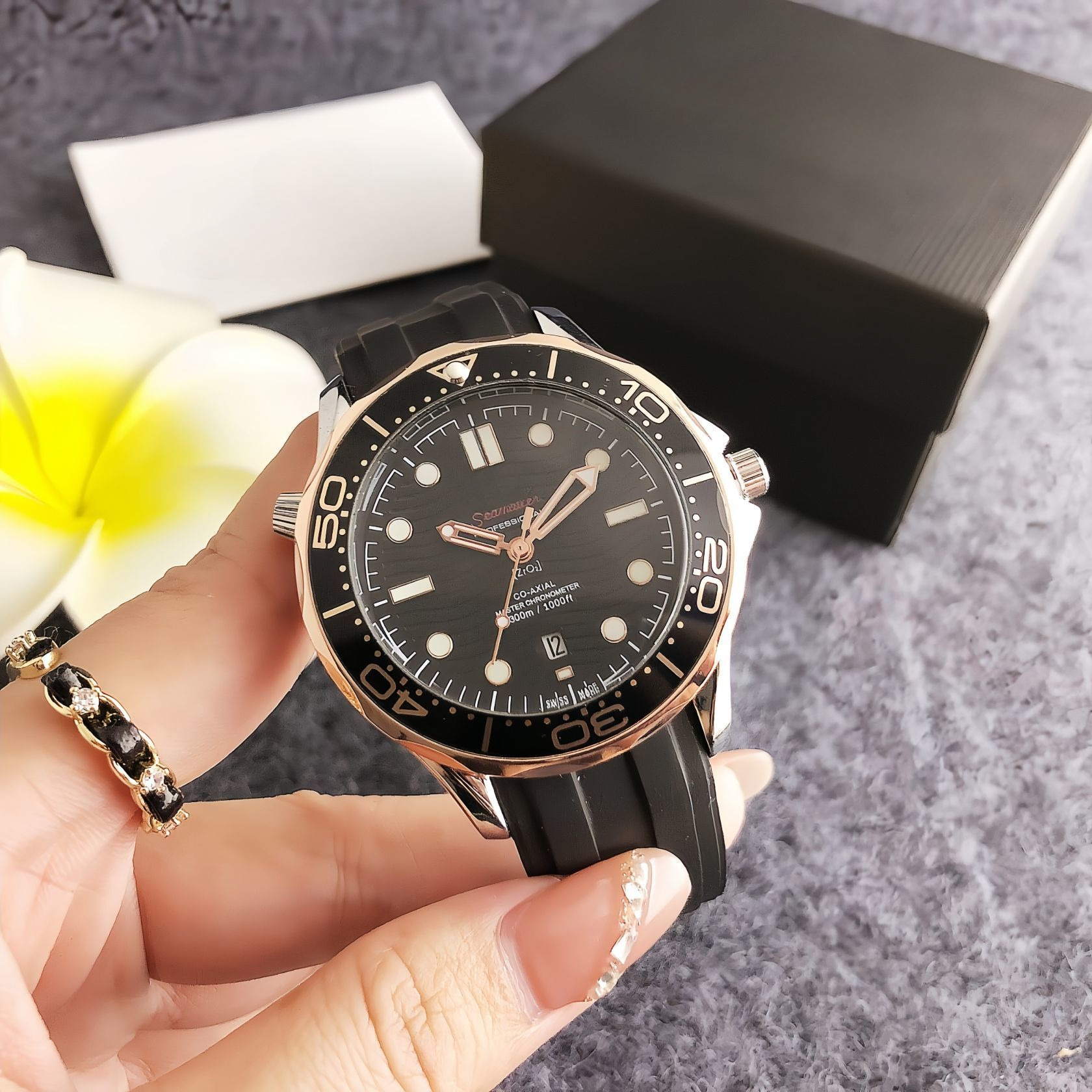 Men's waterproof quartz wristwatch, mesh band