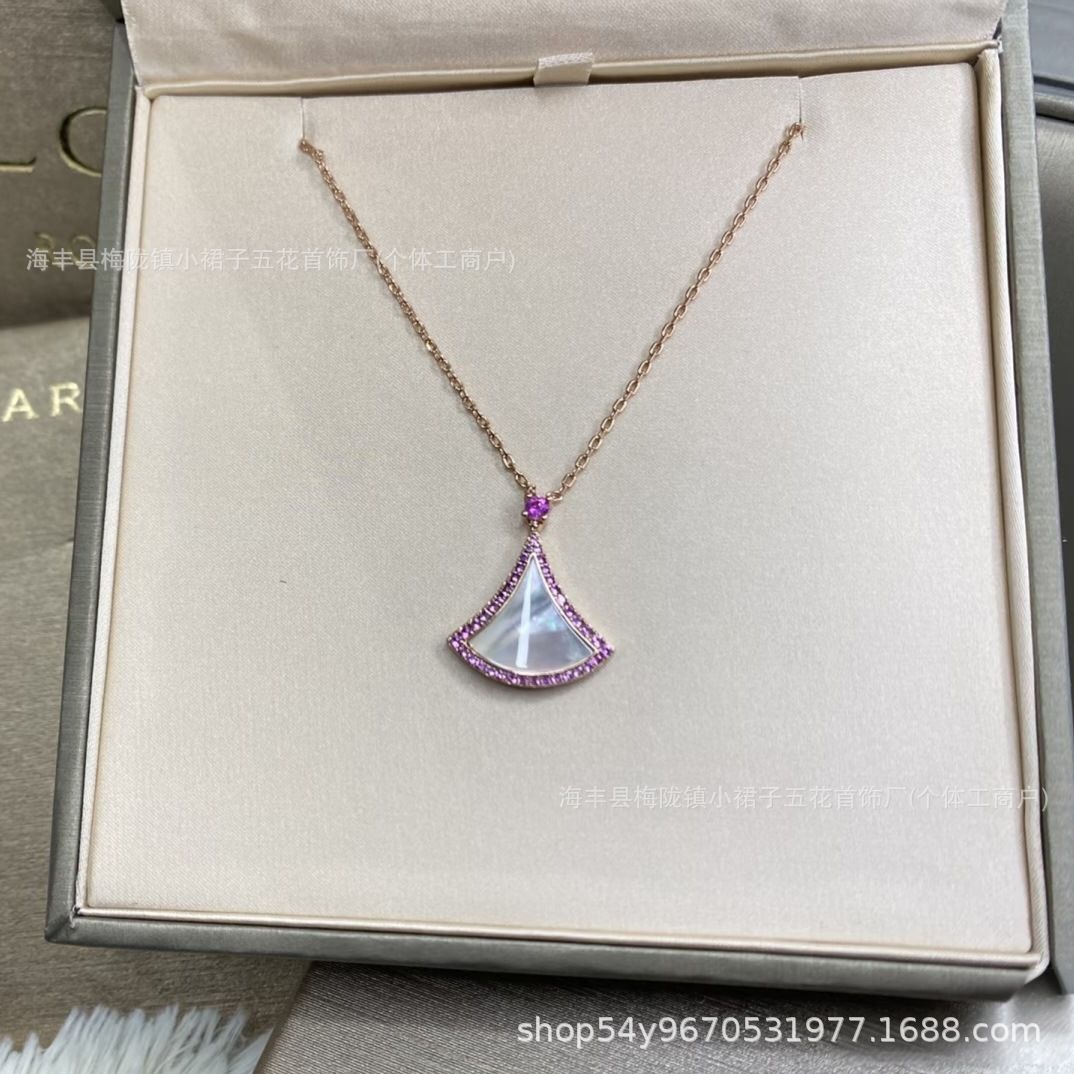 V Jinbao Necklace, White Mother-of-Pearl, 18K Rose Gold Plated, CNC Carved