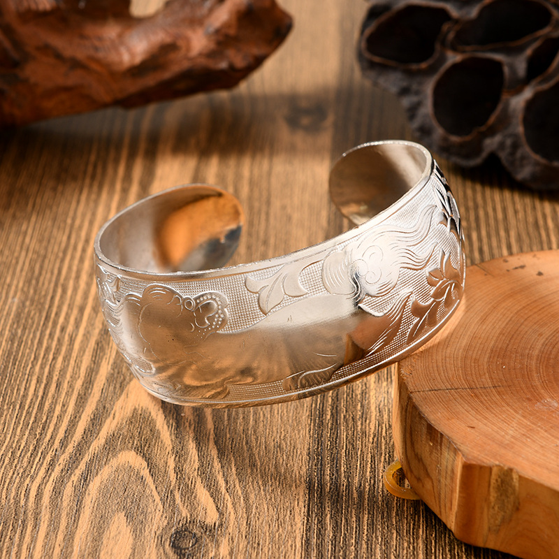 复古民族风苗银手镯个性开口宽手环新中式古风贵州手工银饰镯子女
