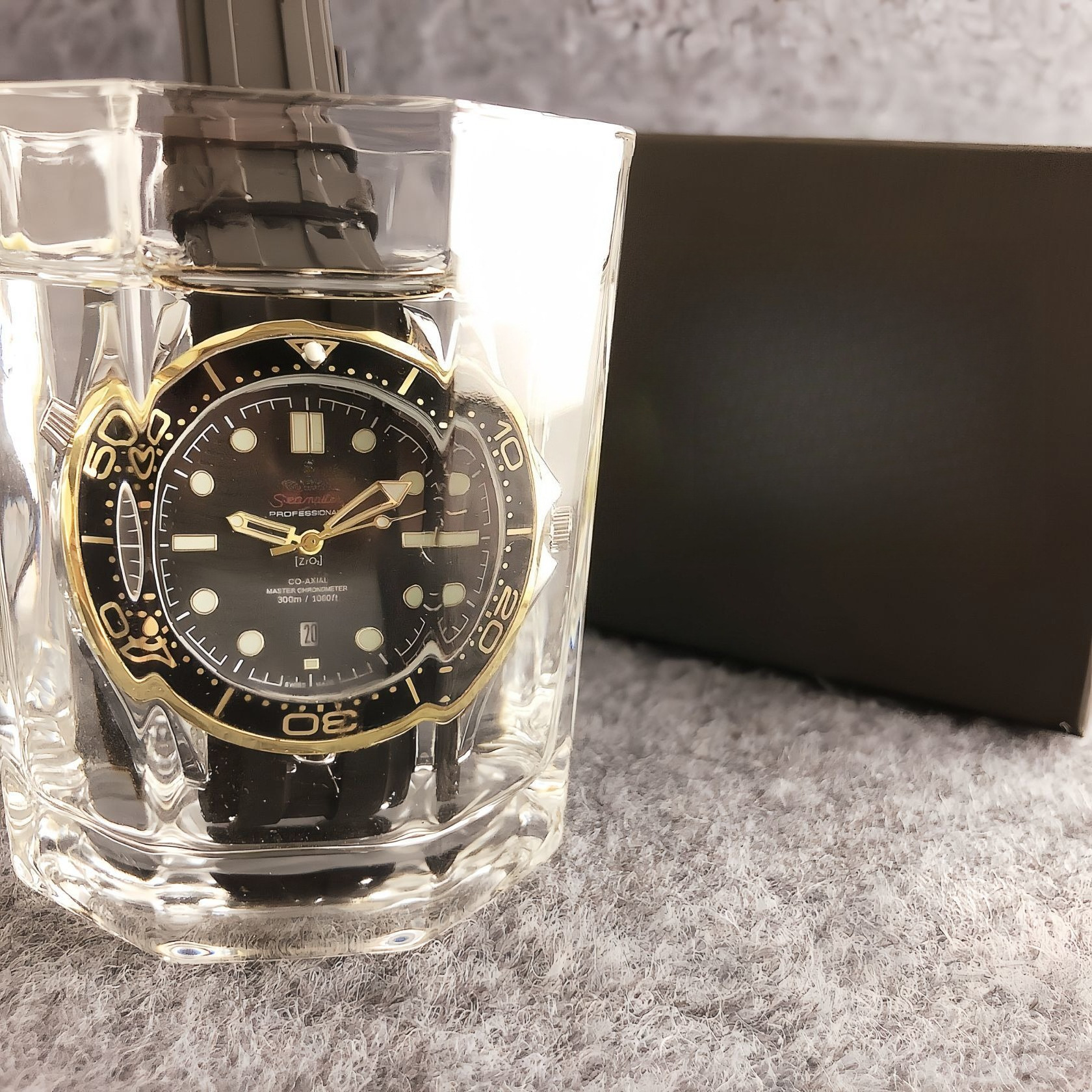 Men's waterproof quartz wristwatch, mesh band