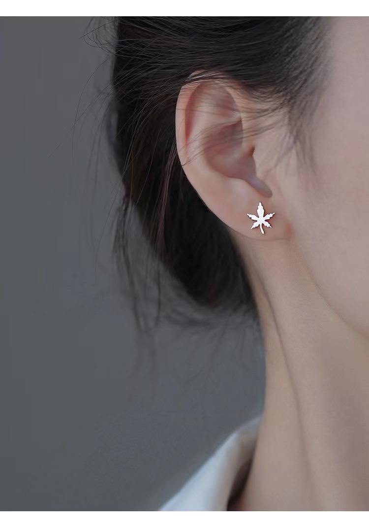 S999 Silberohrstecker minimalistisches Design