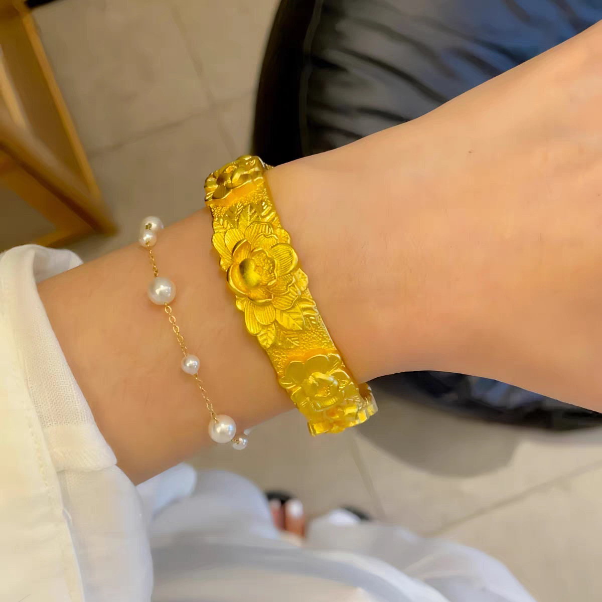 3D carved peony bracelet, solid gold-colored Chinese style
