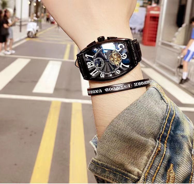 Men's Mechanical Watch Waterproof Barrel Type