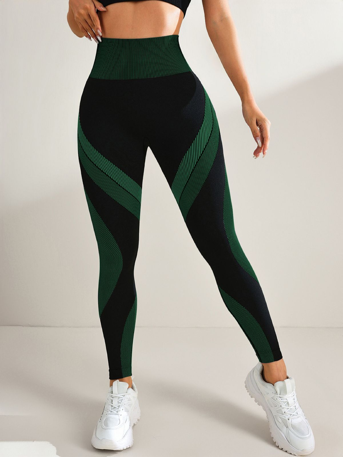 Nahtlose Yoga-Leggings mit hohem Bund, schwarz gestreift
