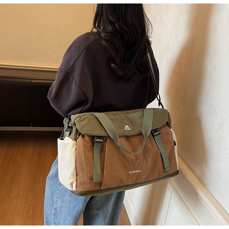 Women's travel bag with dry and wet separation, large capacity