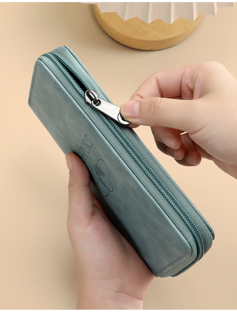 RFID passport holder with zipper for travel
