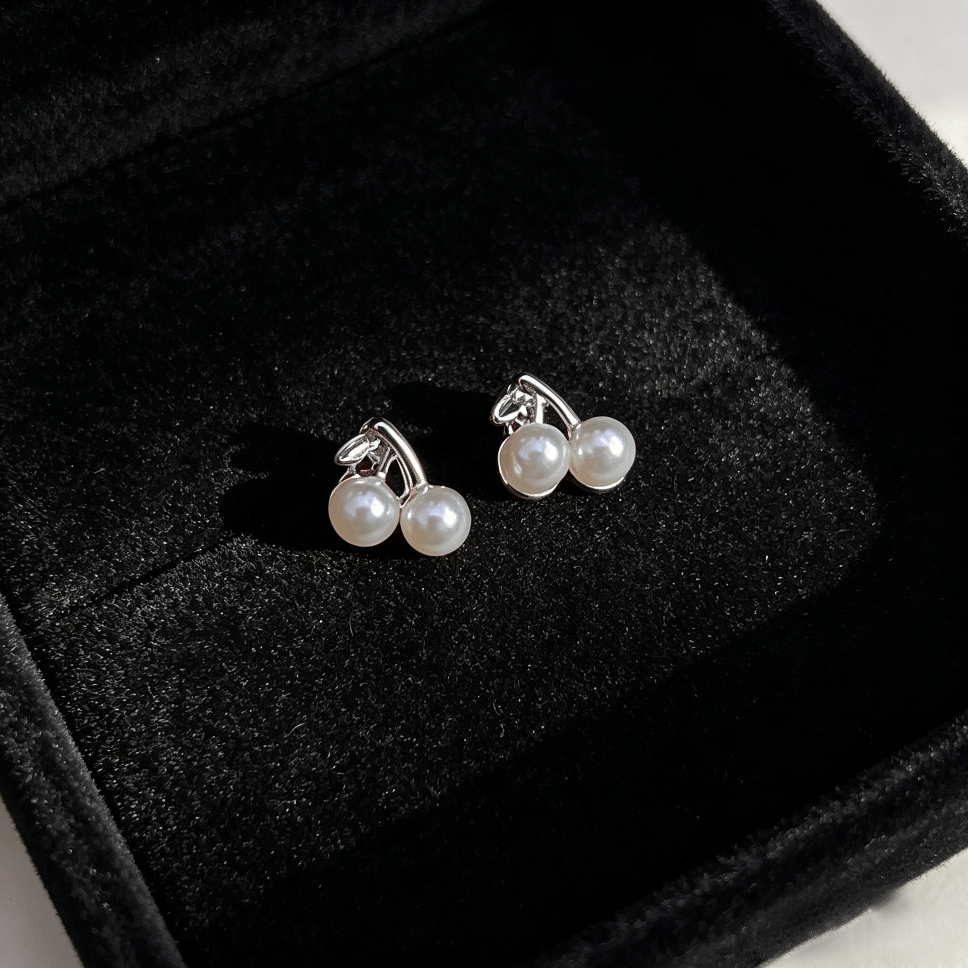 S999 Sterling Silver Zircon Stud Earrings Women