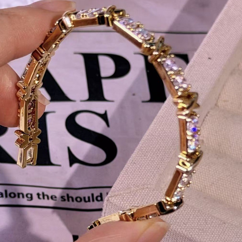 Damenarmband, 3A Zirkonia, Strass-besetzt, Luxus