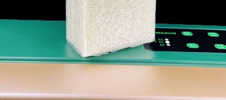 Fully automatic vacuum sealing machine 5-10 kg rice bags