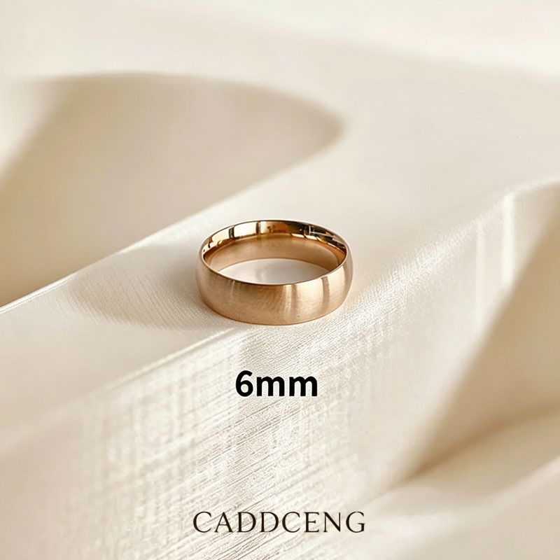 Minimalistischer Titanstahl-Ring für Damen, 18K Gold gebürstet