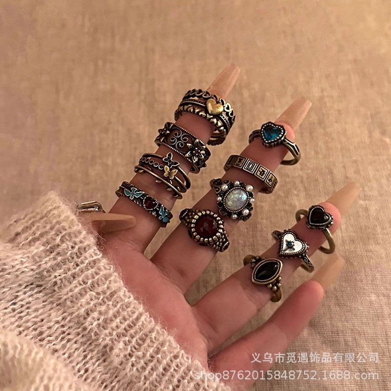 Vintage adjustable ring ethnic retro style