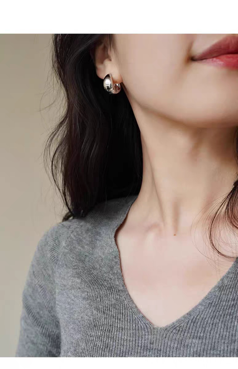 Seiko water drop ring ear studs, fashion design