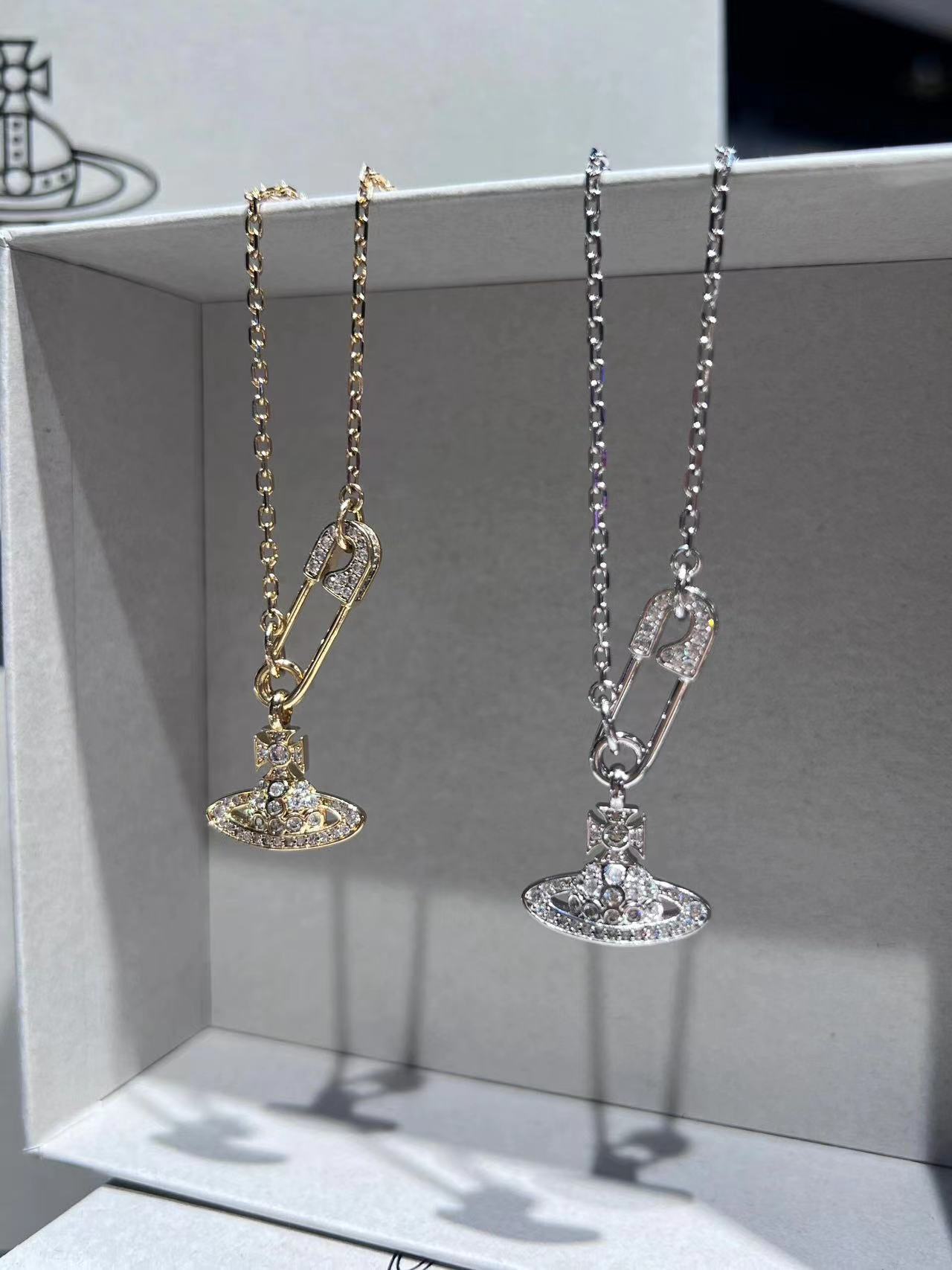 Saturn Pin Necklace, Women's, Luxury Clavicle Chain