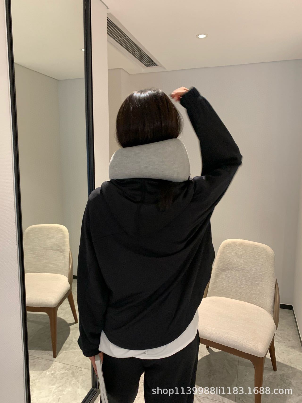U-shaped neck pillow with 360-degree support for cervical pain relief