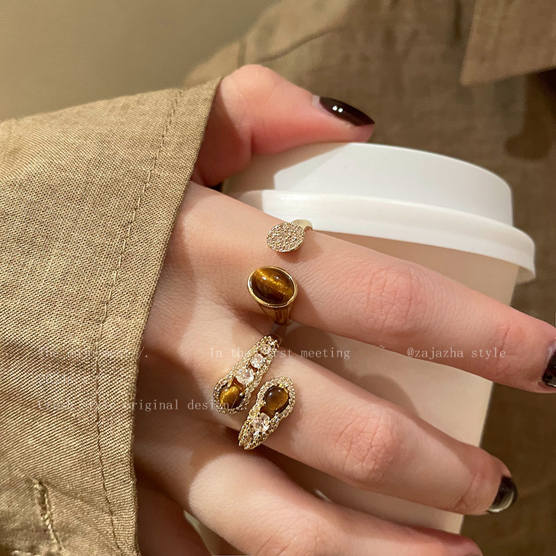 美拉德蛇形虎眼石开口戒指女高级独特设计感复古食指戒感轻奢指环