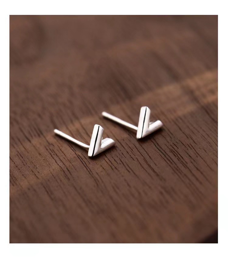 S999 Silberohrstecker minimalistisches Design