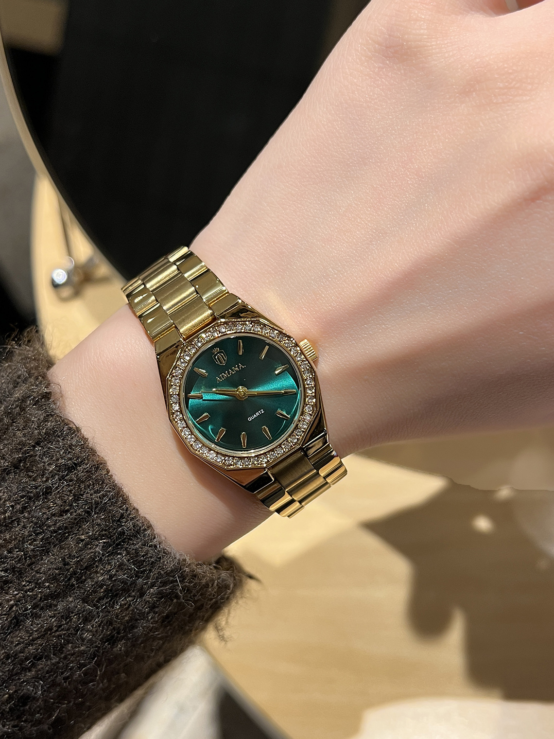 Aimana Damenuhr, Stahlband mit Diamanten