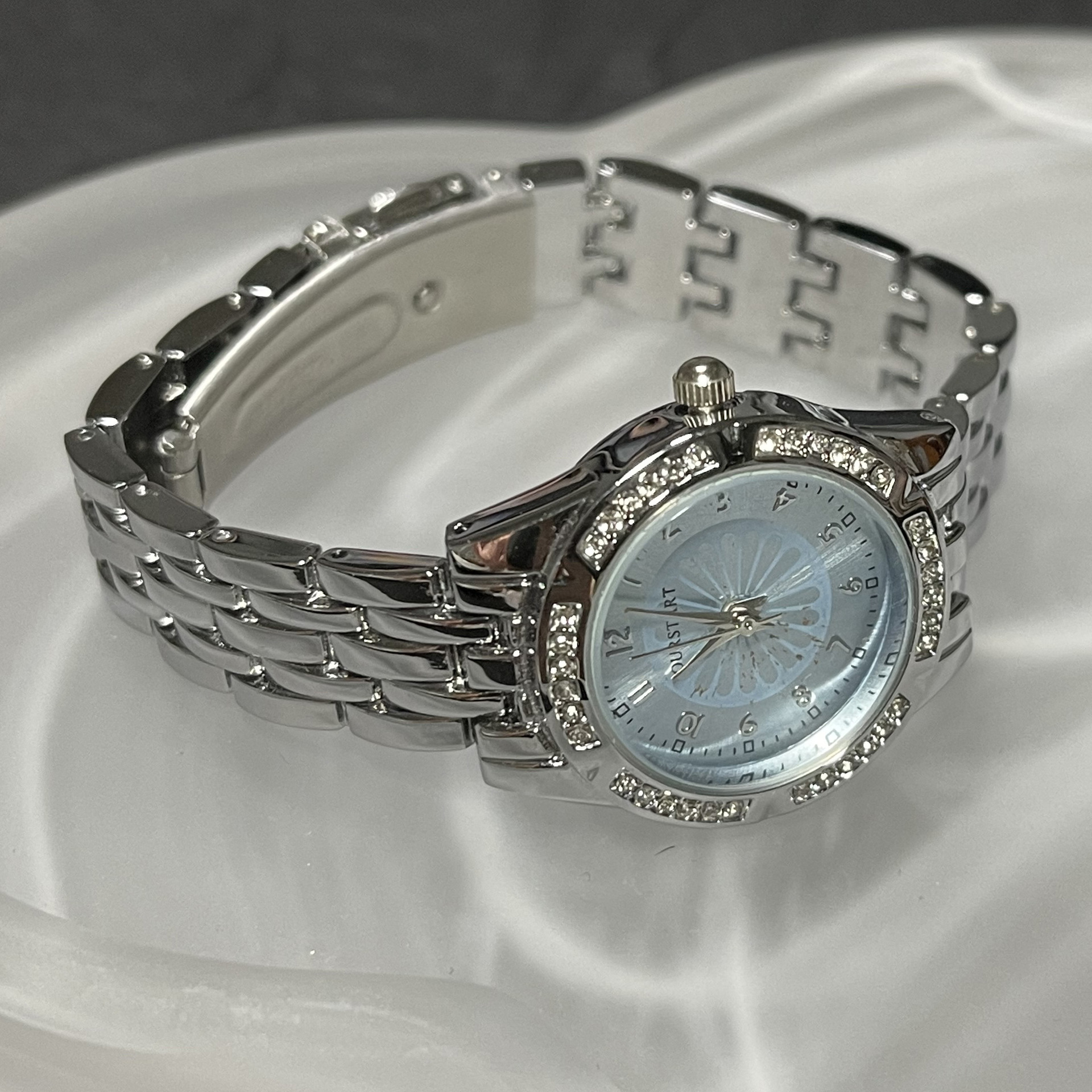Damen-Quarzuhr, Stahlband, Strass-Zifferblatt