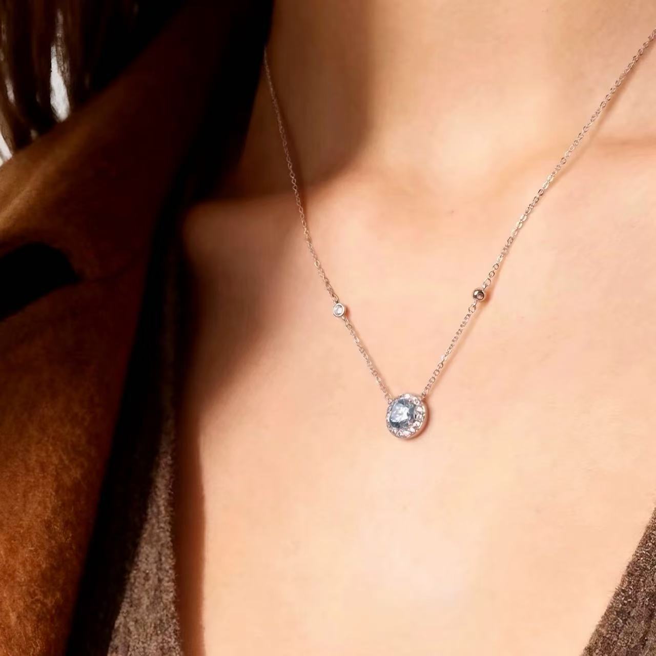 Meeresblau Schlüsselbein-Kette 5A Zirkonia Luxus-Halskette Damen