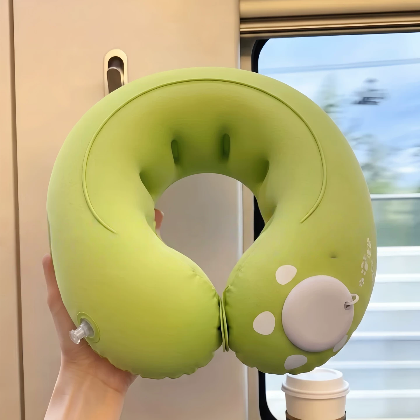 Inflatable U-shaped neck pillow, foldable and portable