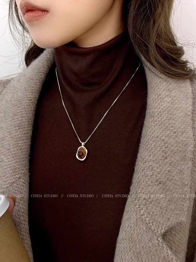 Mehrlagige goldene Bernstein-Pullover-Halskette, Minimal