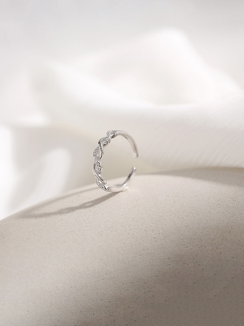 Geflochtener Ring Damen, luxuriöses offenes Design mit Kristallsteinen